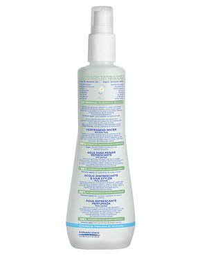 Agua para limpiar Mustela para purificar