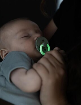 Juego de chupones Bibs Glow