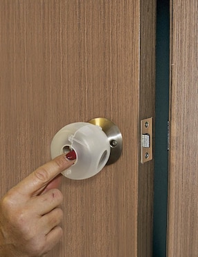 Broche de seguridad para puerta Dreambaby