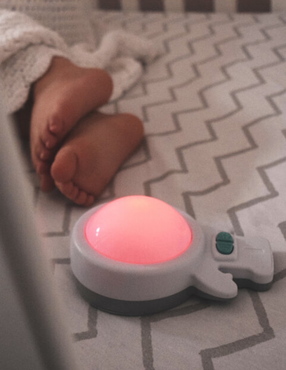 Vibrador recargable para cuna